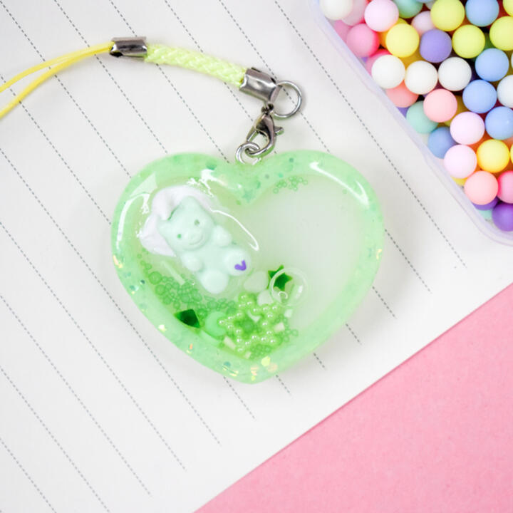 Resin Heart Shaker (Green)
